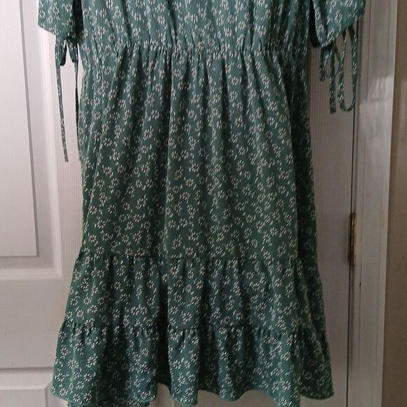 Green floral print flowy summer vacation cruise dress Sz L NWOT - Picture 6 of 8